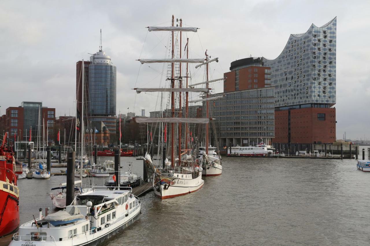 Hotel Segelschiff Loth Lorien à Hambourg Extérieur photo