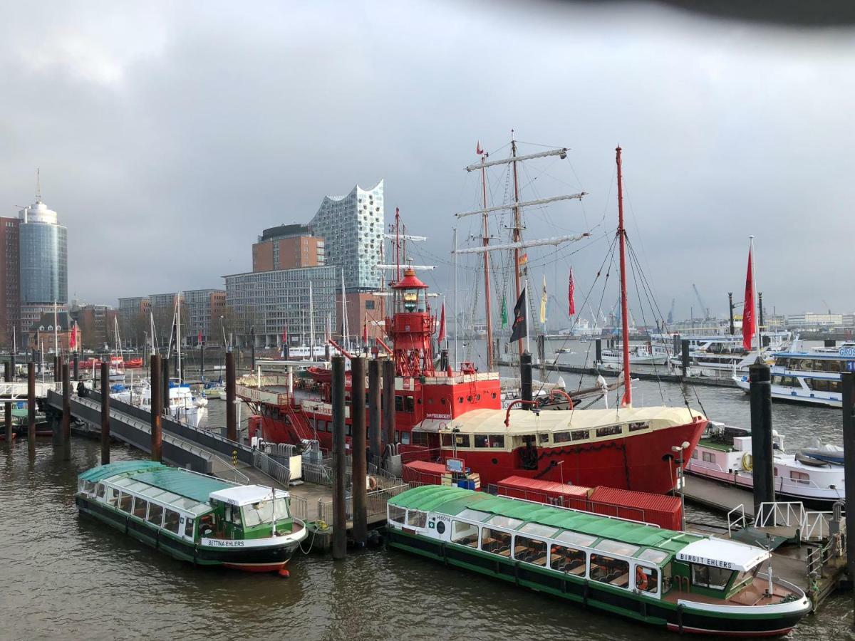 Hotel Segelschiff Loth Lorien à Hambourg Extérieur photo
