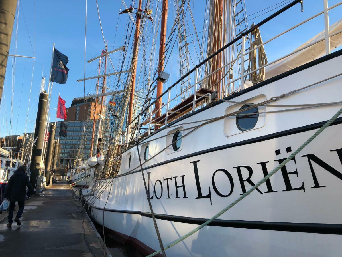 Hotel Segelschiff Loth Lorien à Hambourg Extérieur photo
