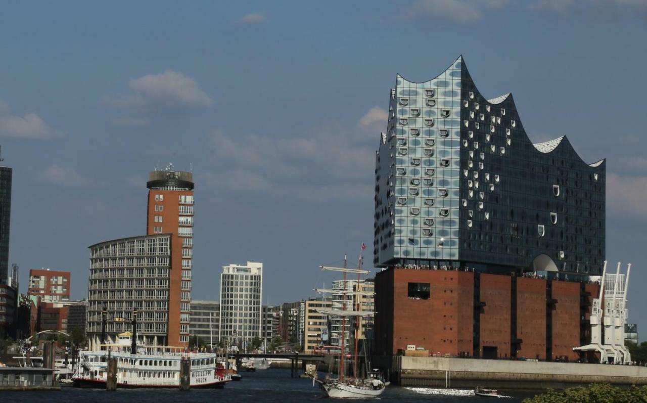 Hotel Segelschiff Loth Lorien à Hambourg Extérieur photo