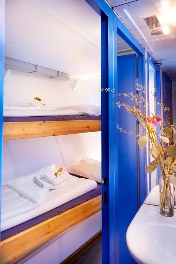 Hotel Segelschiff Loth Lorien à Hambourg Extérieur photo