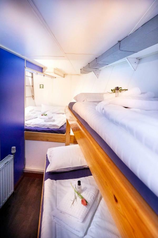 Hotel Segelschiff Loth Lorien à Hambourg Extérieur photo